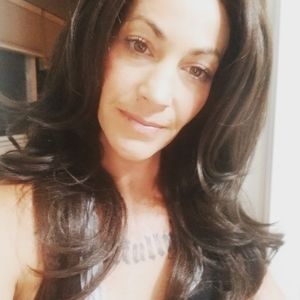 Meet your Posher, Holly